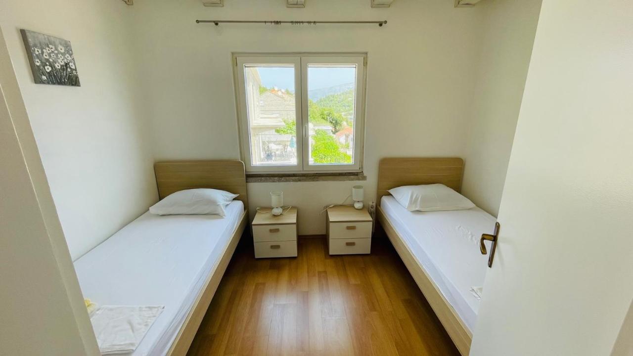 Apartments Danijela Lumbarda Buitenkant foto