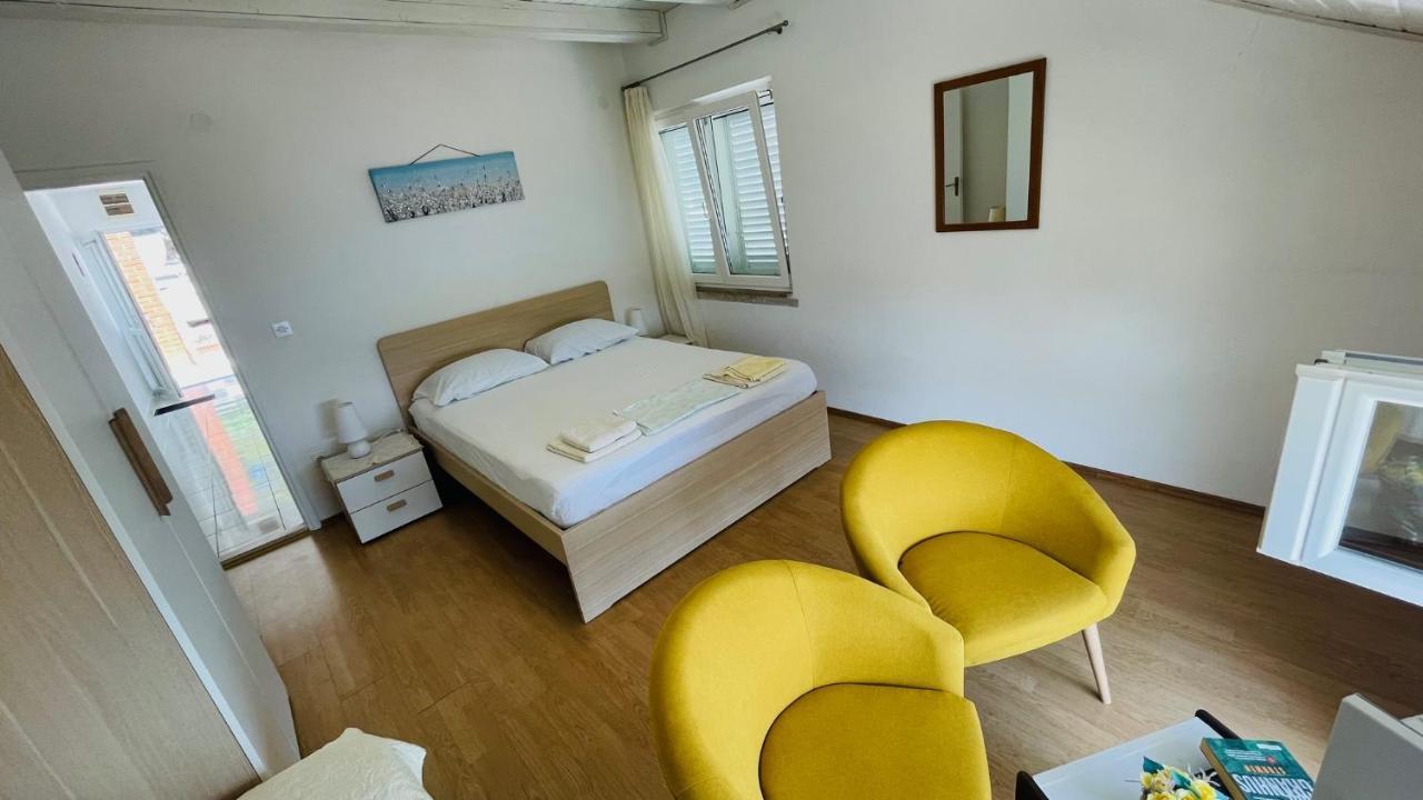 Apartments Danijela Lumbarda Buitenkant foto