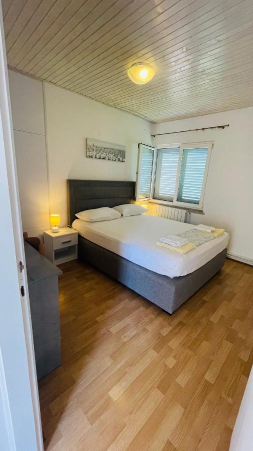 Apartments Danijela Lumbarda Buitenkant foto